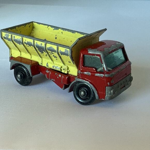 Vintage Lesney Matchbox Trucks Lot of 5 - Diecast Construction & Utility Vehicle - Picture 6 of 7